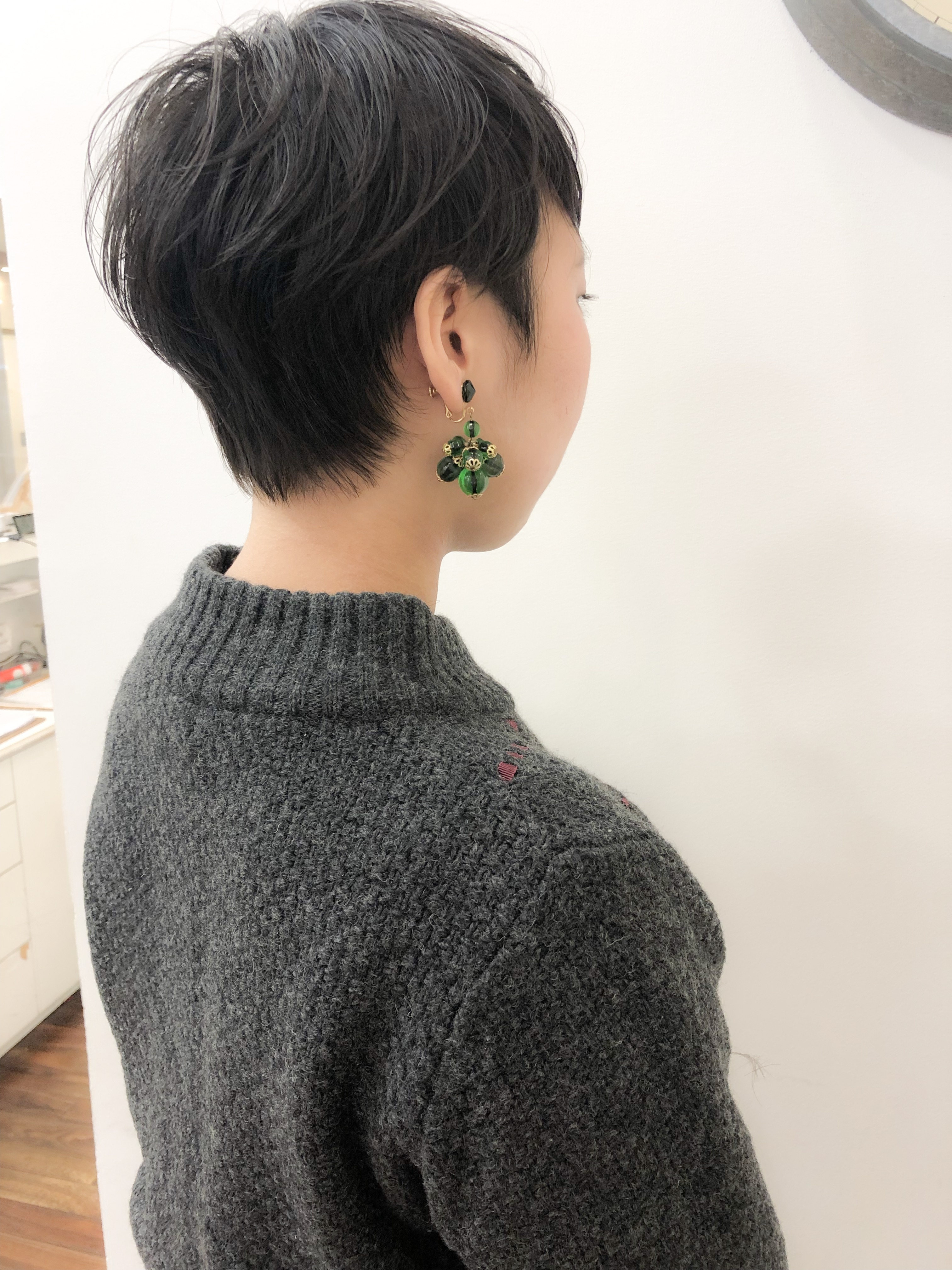 襟足が重くてもっさりする問題は毛量調節で解決します!!