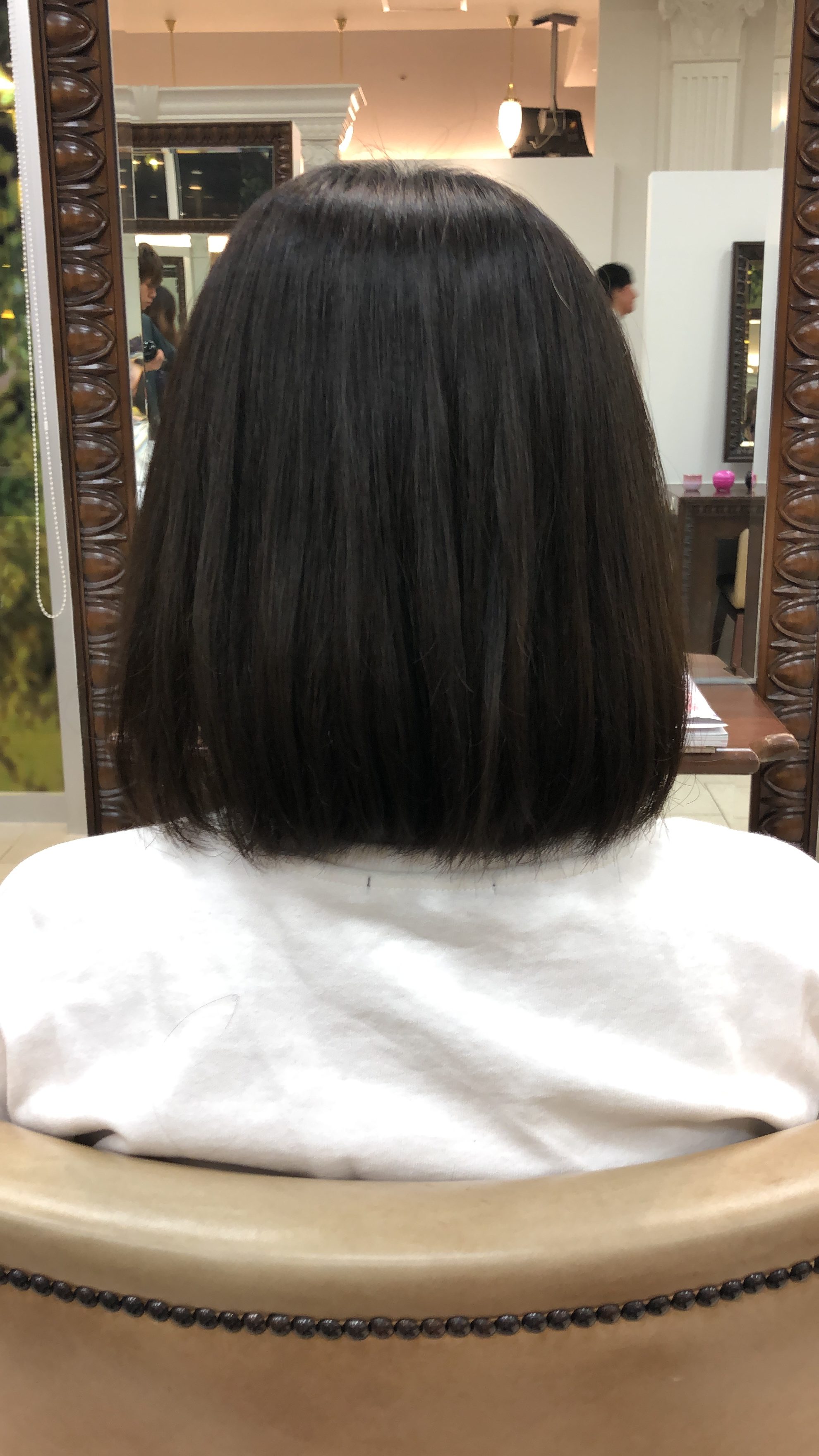 くせ毛で膨らむ髪を可愛いショートヘアに出来ますか?