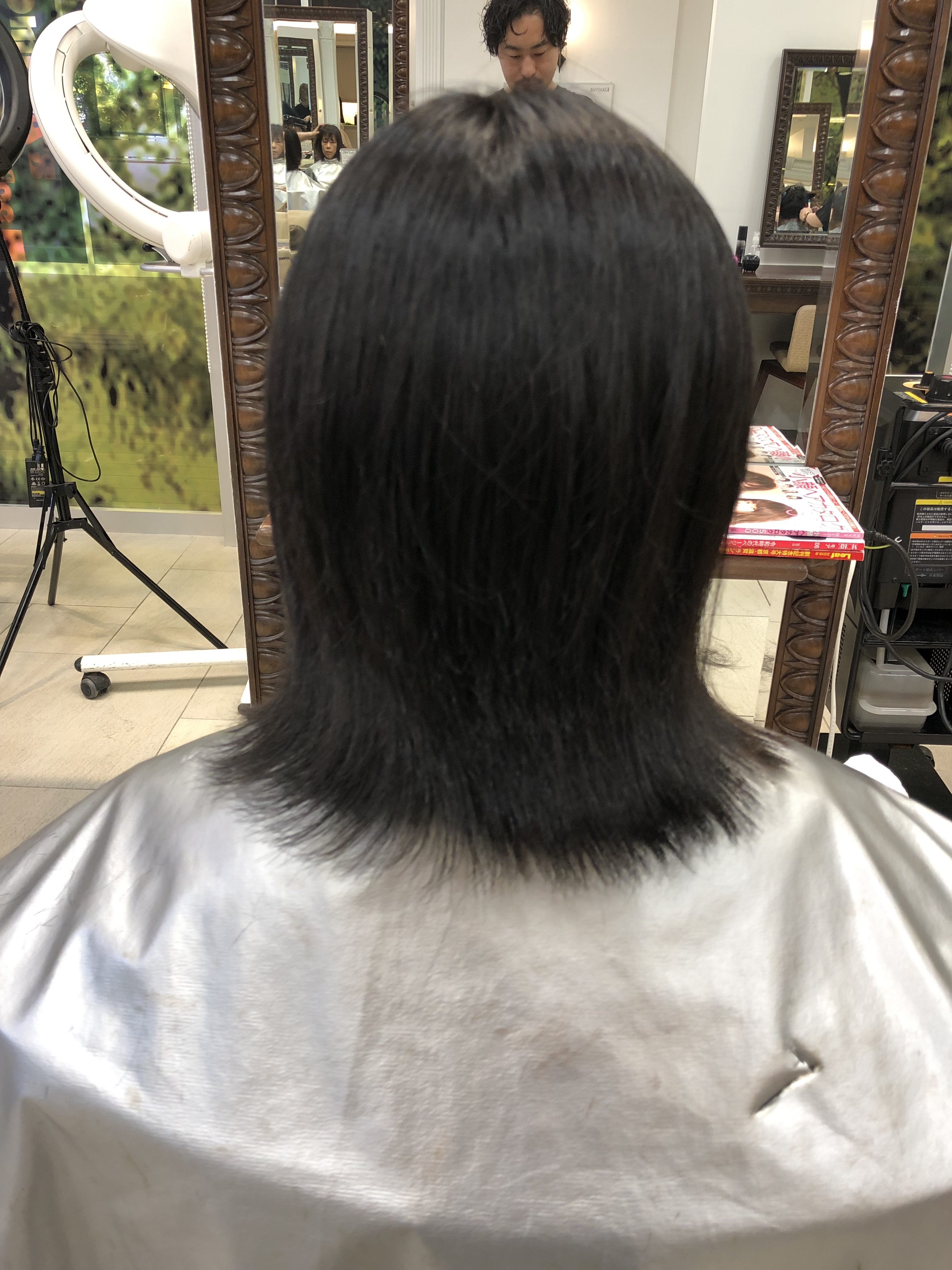 肩ではねる髪を可愛くパーマをかけて解決する方法